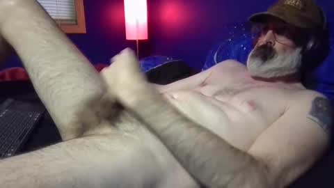 Snapshot of slimglimmer chatting on 3, 2, 2025 Slimglimmer online show from 3, 2, 2025