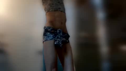 Snapshot of slimnsexy333371769 chatting on 24, 5, 2026 slimnsexy4u online show from 24, 5, 2026
