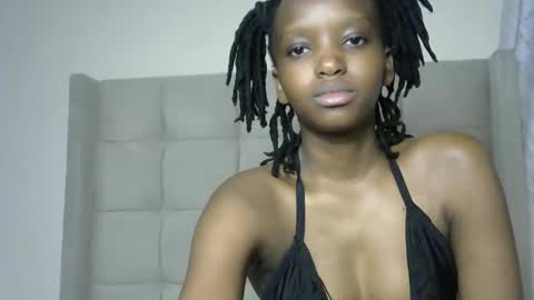 Snapshot of slimthicky_12 chatting on 31, 5, 2026 slim online show from 31, 5, 2026