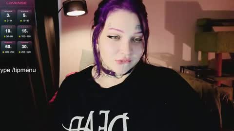 Snapshot of slobbergirl chatting on 16, 4, 2026 Kira Khanina online show from 16, 4, 2026