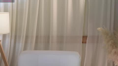 Emilia online show from 4, 2, 2026