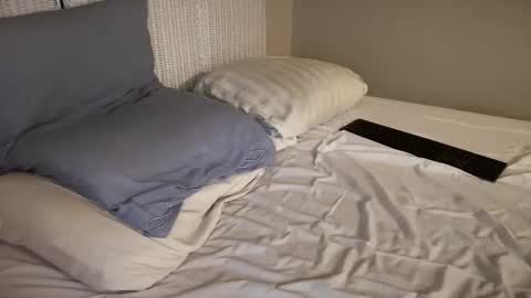 slut online show from 9, 1, 2026