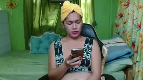 superhotscarlet online show from 10, 3, 2026