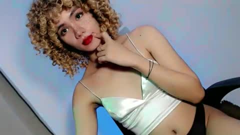 slutty_rose69 online show from 1, 4, 2026