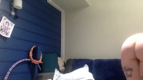 Snapshot of sluttylittlexxx chatting on 1, 12, 2025 SluttyLittleXXX online show from 1, 12, 2025