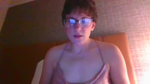 Snapshot of sluttymommie chatting on 24, 4, 2026 Alwaysthirsty online show from 24, 4, 2026