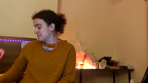 Snapshot of sluttysuzie17 chatting on 13, 5, 2026 SluttySuzie17 online show from 13, 5, 2026