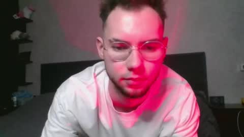 Snapshot of slyfox1_ chatting on 10, 4, 2026 Slyfox online show from 10, 4, 2026