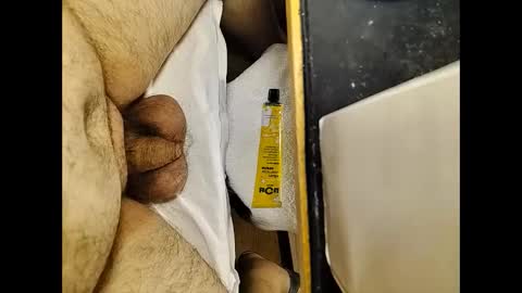 Snapshot of small_1986 chatting on 20, 12, 2024 transmisin gratuita bajo demanda  free broadcast on demand online show from 20, 12, 2024