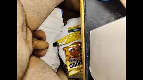 Snapshot of small_1986 chatting on 25, 1, 2025 transmisin gratuita bajo demanda  free broadcast on demand online show from 25, 1, 2025
