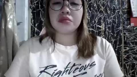 Snapshot of small_boobs59 chatting on 19, 12, 2024 Lovewella online show from 19, 12, 2024