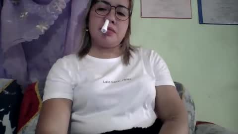 Snapshot of small_boobs59 chatting on 14, 9, 2025 Lovewella online show from 14, 9, 2025