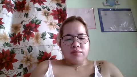 Snapshot of small_boobs59 chatting on 30, 9, 2025 Lovewella online show from 30, 9, 2025