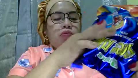 Snapshot of small_boobs59 chatting on 3, 2, 2026 Lovewella online show from 3, 2, 2026