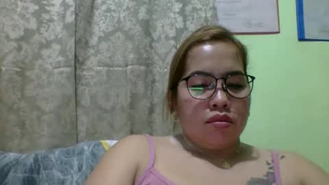 Snapshot of small_boobs59 chatting on 8, 5, 2026 Lovewella online show from 8, 5, 2026