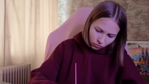 Snapshot of small_emma0 chatting on 17, 4, 2026 Emma online show from 17, 4, 2026