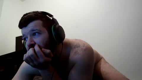 Snapshot of smallcock2850 chatting on 6, 4, 2026 smallcock2850 online show from 6, 4, 2026