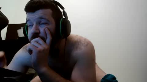 Snapshot of smallcock2850 chatting on 6, 4, 2026 smallcock2850 online show from 6, 4, 2026