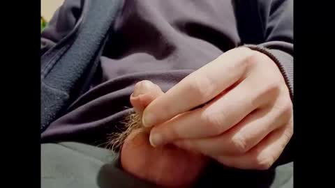 Small Hairy Uncut online show from 30, 12, 2024