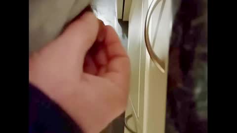 Small Hairy Uncut online show from 13, 1, 2025