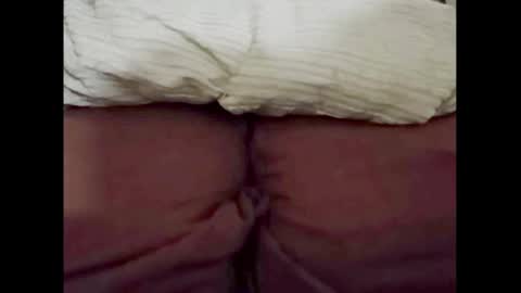 Small Hairy Uncut online show from 28, 2, 2025