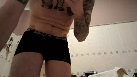 Snapshot of smallone8825 chatting on 4, 2, 2026 smallone8825 online show from 4, 2, 2026