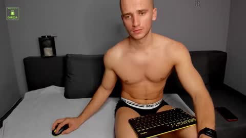 Snapshot of smart_fit_lad chatting on 1, 11, 2025 Mateo online show from 1, 11, 2025