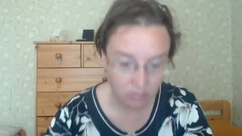 Snapshot of smart_rose chatting on 18, 6, 2026 smart_rose online show from 18, 6, 2026