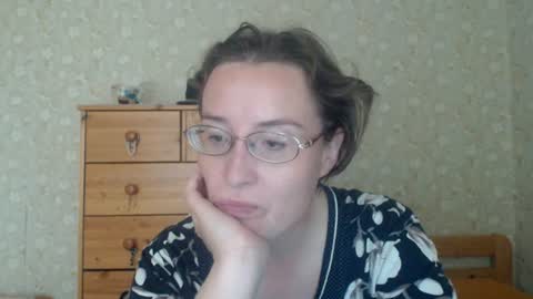 Snapshot of smart_rose chatting on 2, 7, 2026 smart_rose online show from 2, 7, 2026