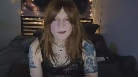 Snapshot of smashingsamantha chatting on 22, 10, 2025 SmashingSamantha online show from 22, 10, 2025