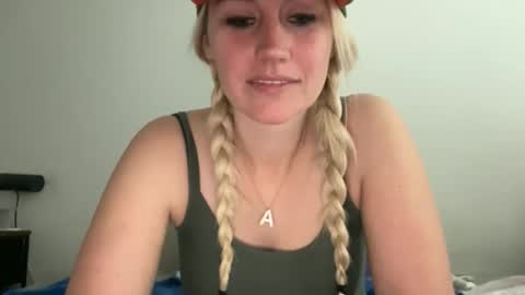 smexxii93 online show from 3, 2, 2026