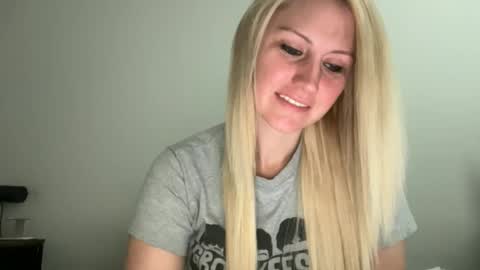 smexxii93 online show from 5, 3, 2026