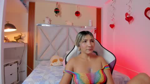 smile__1 online show from 13, 12, 2024