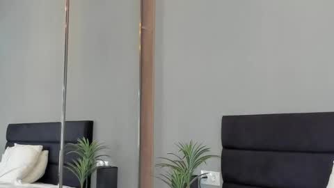 Bella online show from 14, 10, 2025