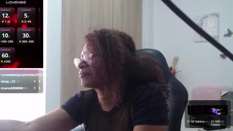 Snapshot of smilet_milf chatting on 23, 2, 2025 Smileth online show from 23, 2, 2025