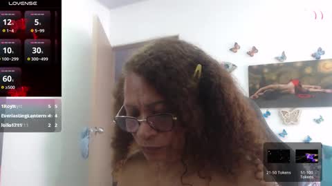 Snapshot of smilet_milf chatting on 7, 3, 2025 Smileth online show from 7, 3, 2025