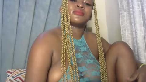 smiley_berry online show from 7, 11, 2025