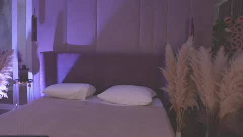 Mia online show from 13, 4, 2026