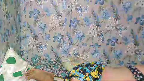 smilinglady27 online show from 31, 10, 2025