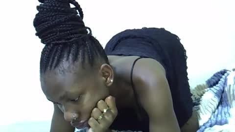 Snapshot of smilingpusssy chatting on 5, 12, 2024 smilingpusssy online show from 5, 12, 2024