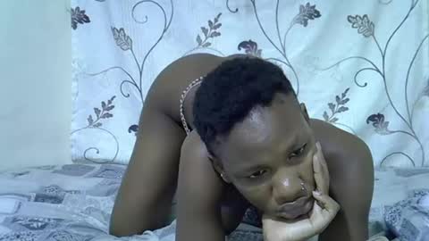 Snapshot of smilingpusssy chatting on 4, 1, 2025 smilingpusssy online show from 4, 1, 2025