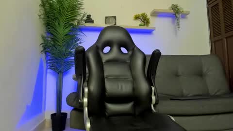 Snapshot of smitgrey chatting on 22, 2, 2025 SMIT online show from 22, 2, 2025