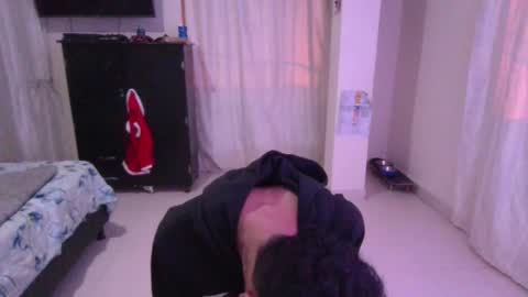 Snapshot of smoker00teddybear chatting on 21, 12, 2024 teddy online show from 21, 12, 2024