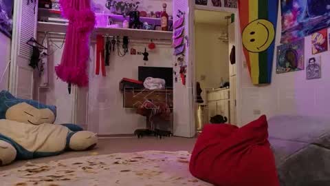 Snapshot of smokihippi chatting on 29, 11, 2025 Big Dawg online show from 29, 11, 2025