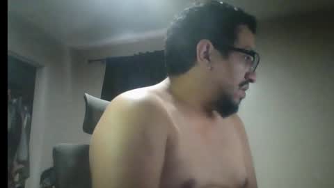 Snapshot of smoky47gxxx chatting on 2, 11, 2025 smoky47 online show from 2, 11, 2025