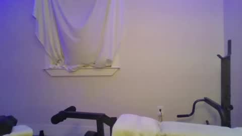 smoothmusclecam online show from 5, 12, 2024