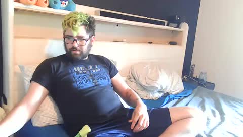 Snapshot of snackonzach chatting on 21, 9, 2025 snackonzach online show from 21, 9, 2025