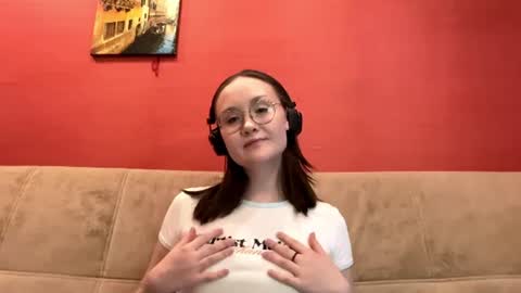 Snapshot of snazzlepoping chatting on 23, 6, 2026 Anna online show from 23, 6, 2026