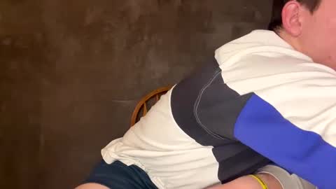 Snapshot of snoochiepoochies chatting on 5, 2, 2025 Will Rex online show from 5, 2, 2025