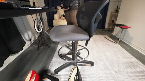 MISS SISSY CHERI online show from 2, 1, 2025